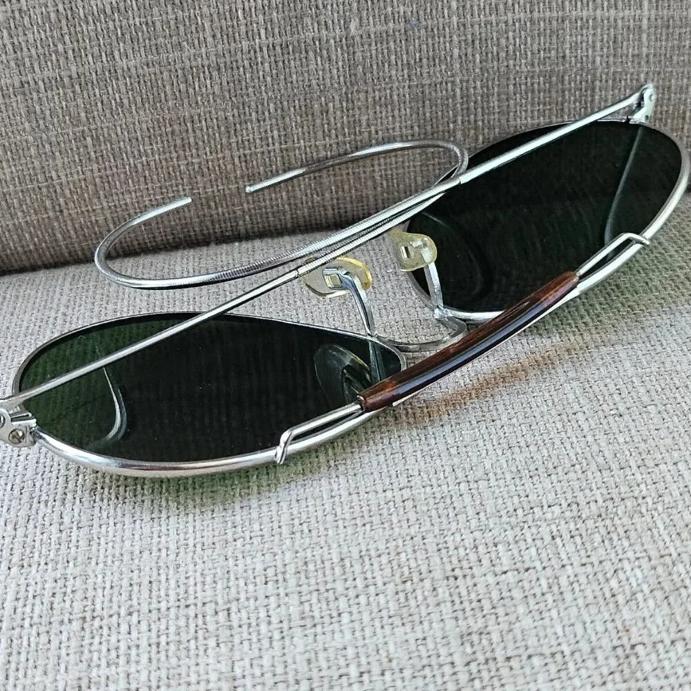 Men Vintage Sunglasses Green Lenses Silver Tone Frame Eye Wear Shades Read desc